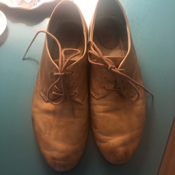 Frye lace ups size 9–Donated - Picture 3 of 8